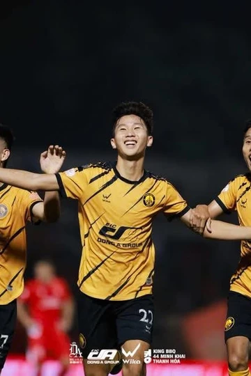 HIGHLIGHTS Đông Á Thanh Hóa 2-1 Công an TPHCM: Vượt khó giữa tâm bão