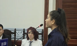 Đinh Thị Thanh Tuyền tại phiên tòa. 