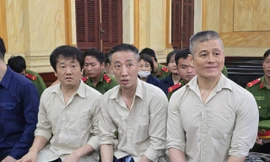 Các bị cáo tại phiên tòa.