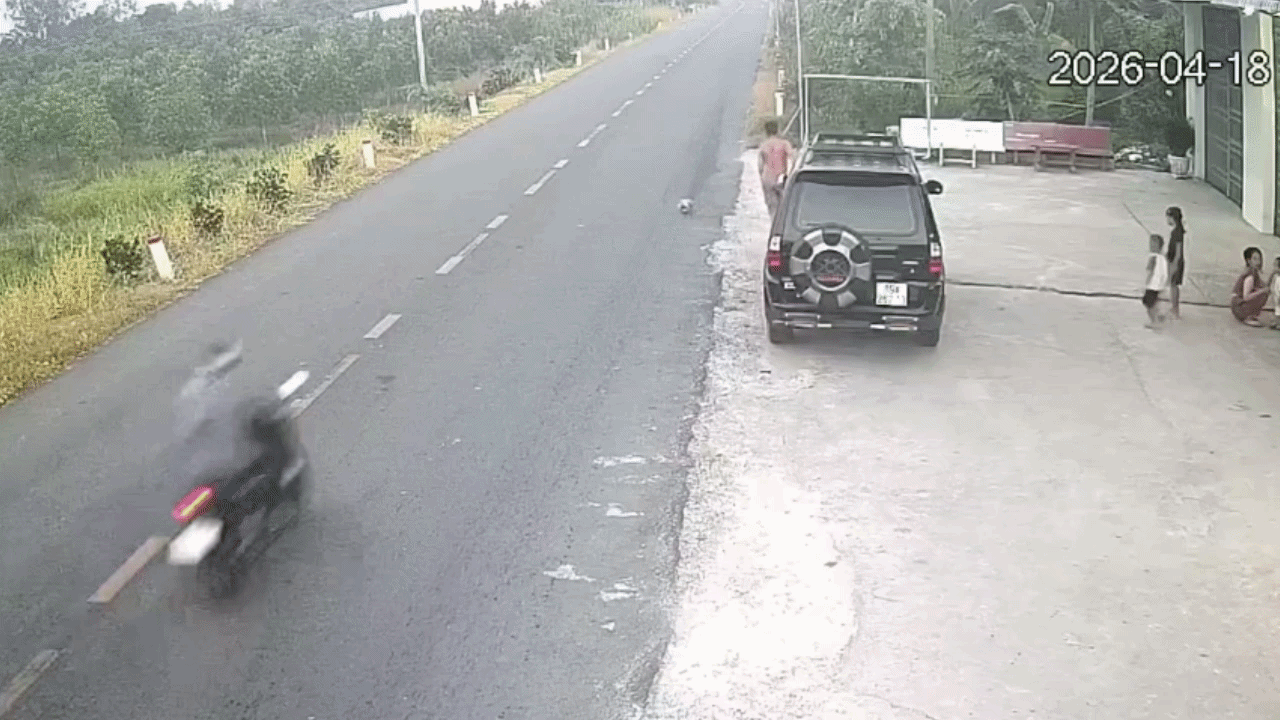 Vụ trẻ đá bóng lăn ra đường gây tai nạn chết người: Gia đình nạn nhân lên  tiếng