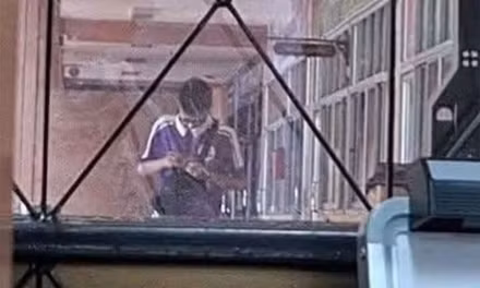 Thái Lan: Nam sinh nổ súng đoạt mạng nhiều giáo viên và bạn học