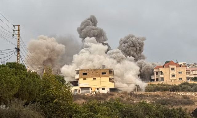 Israel bất ngờ không kích miền nam Li-băng, tuyên bố nhắm vào Hezbollah