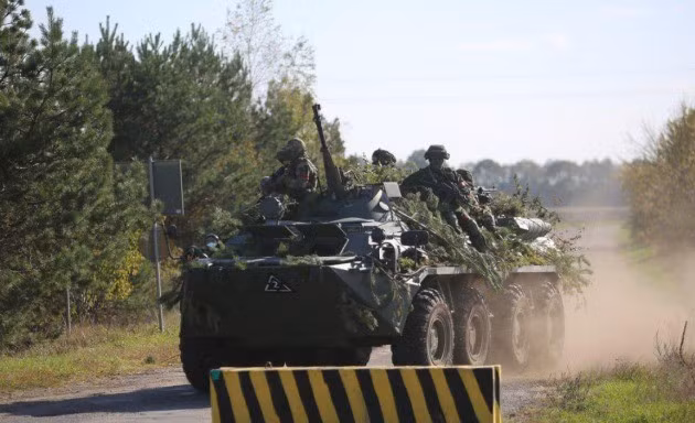 Ukraine điều quân từ biên giới Belarus đến 3 điểm nóng trên tiền tuyến