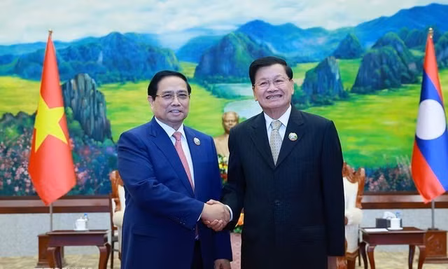 Quan hệ vĩ đại Việt Nam - Lào ngày càng phát triển lên tầm cao mới