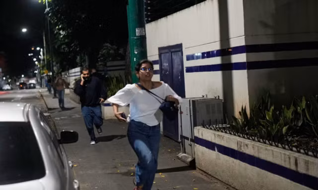 Nhân chứng nói 'bầu trời rực đỏ, mặt đất rung chuyển' khi Mỹ tấn công Venezuela