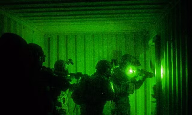 Mỹ mở cuộc đột kích lúc rạng sáng ở Syria nhằm vào IS