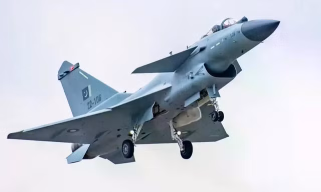 Rộ tin Không quân Pakistan hộ tống phái đoàn Iran về nước sau khi đàm phán thất bại