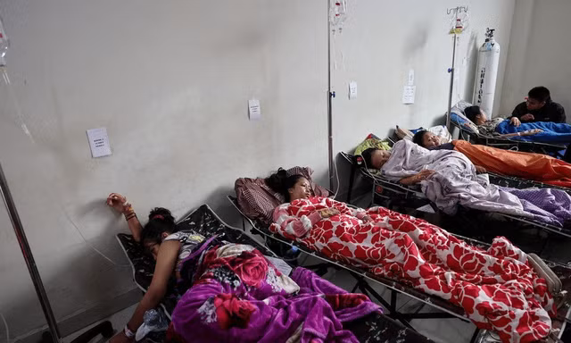 Tổng thống Indonesia bảo vệ chương trình bữa ăn miễn phí sau khi 6.000 người bị ngộ độc thực phẩm
