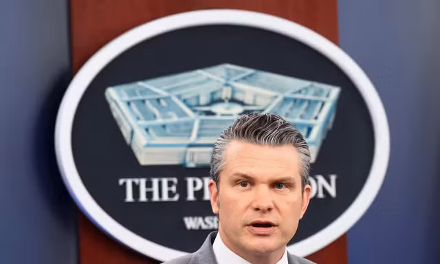 Quân đội Mỹ chưa có dấu hiệu lùi bước ở eo biển Hormuz