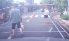 Xác minh nhóm người thản nhiên giăng lưới đánh cầu lông giữa đường ở TPHCM