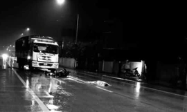 Va chạm trực diện xe tải, 2 thanh niên đi xe máy tử vong tại chỗ