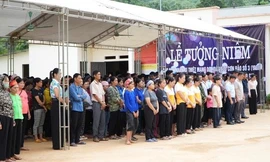 Xúc động lễ tưởng niệm một năm ngày mất của 67 nạn nhân Làng Nủ
