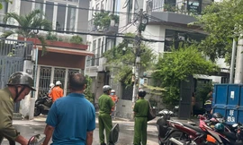 Cháy nhà 5 tầng kèm nhiều tiếng nổ ở TPHCM, cả hẻm náo loạn