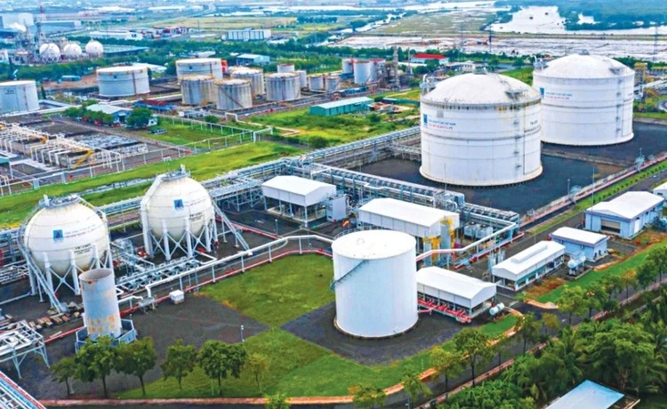 Giai đoạn 2026-2030: Hàng chục nghìn MW điện mới, trọng tâm LNG và năng lượng tái tạo quy mô lớn