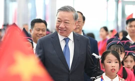 Tổng Bí thư, Chủ tịch nước, Thủ tướng Chính phủ và Chủ tịch Quốc hội dự Lễ khai giảng năm học mới