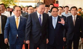 Tổng Bí thư, Thủ tướng tham quan Triển lãm thành tựu đất nước