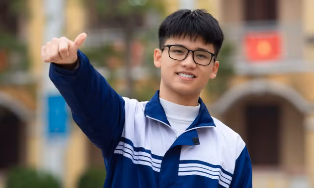 Thủ khoa Trần Anh Tú