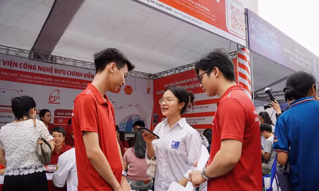 Học viện Công nghệ Bưu chính Viễn thông đẩy mạnh đào tạo AI, vi mạch và dữ liệu số
