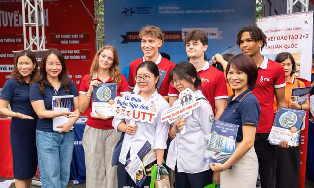 Trường Đại học Công nghệ Giao thông Vận tải chú trọng mở rộng lĩnh vực công nghệ cao