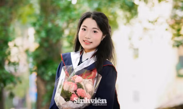 Thủ khoa kỳ thi HSA đợt 3 học 'trường làng': IELTS 7.0, không đi học thêm và duy trì thói quen ngủ trước 9 giờ 30 tối