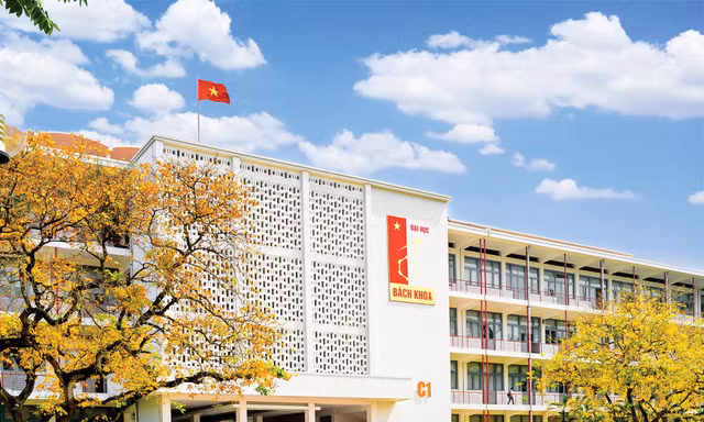 Điểm chuẩn ĐH Bách khoa Hà Nội 2026: Ngành Khoa học dữ liệu và Trí tuệ nhân tạo chạm ngưỡng 29,54 điểm