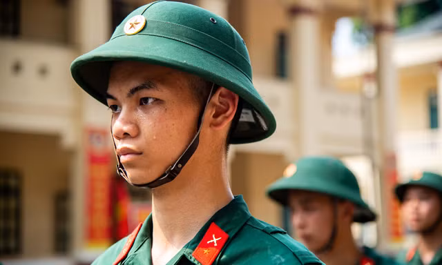 Những ngày đầu 'khổ luyện' của tân binh tại K9 - Đá Chông