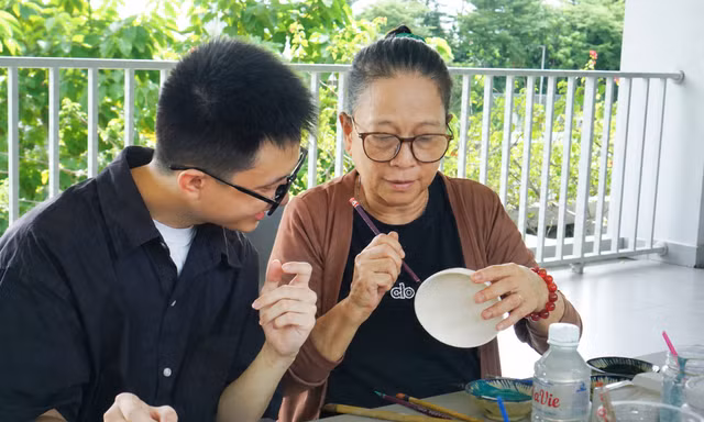 Sinh viên đưa di sản gốm Lái Thiêu vào không gian Gen Z 