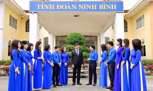 Bí thư Tỉnh ủy Trần Huy Tuấn gặp mặt, chúc mừng Tỉnh Đoàn Ninh Bình