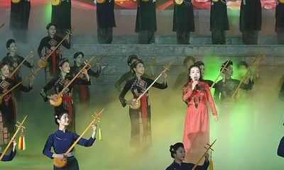 Âm nhạc kết nối lịch sử và cảm xúc dân tộc