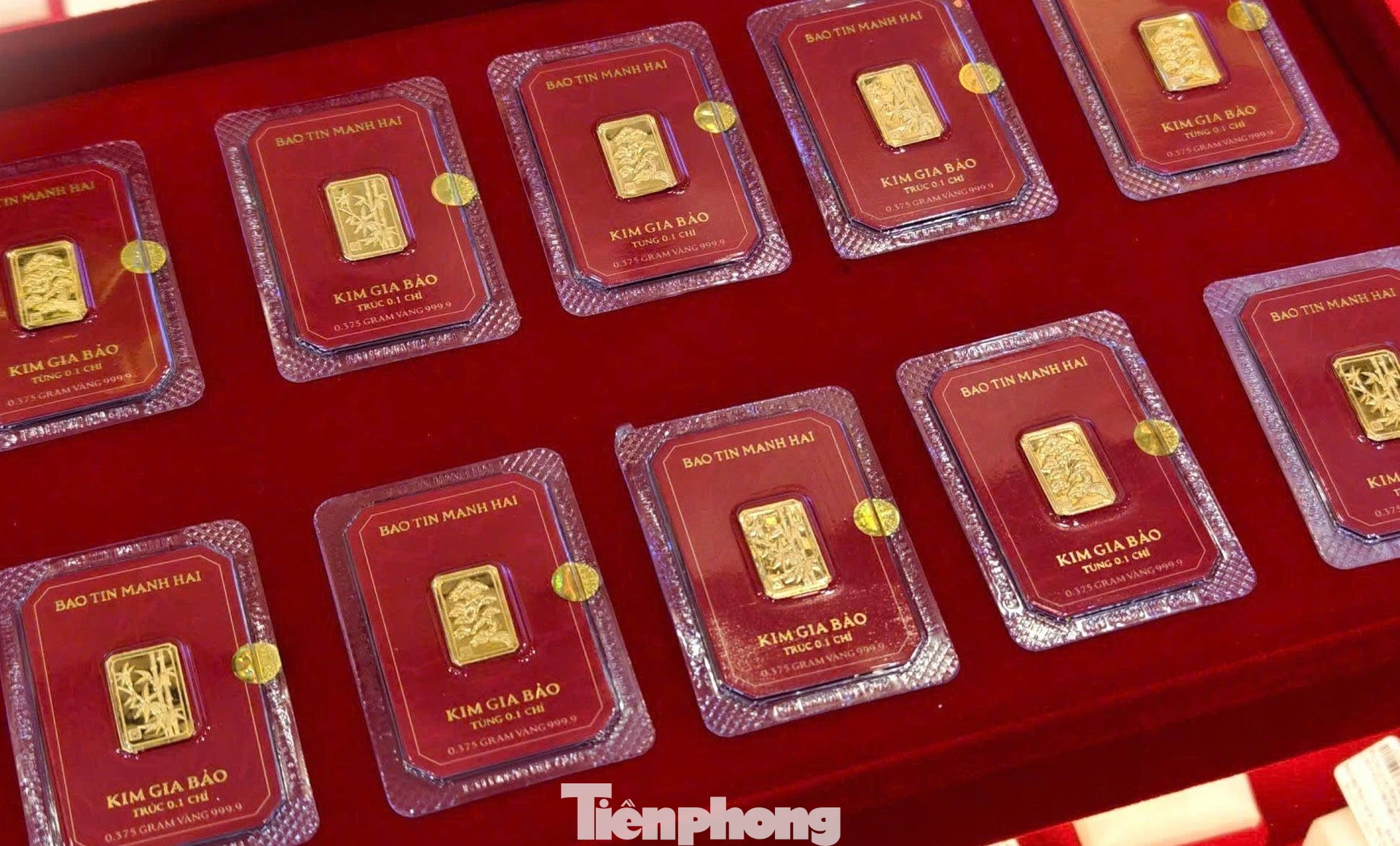 Xu hướng lì xì vàng 0,1 chỉ dịp Tết: Từ gia đình đến doanh nghiệp đều ưa chuộng