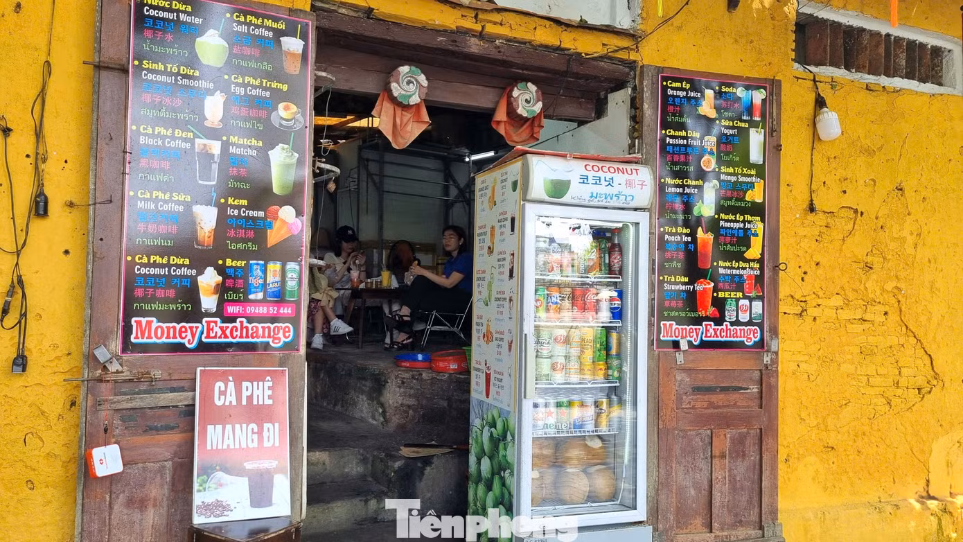 tp-chu-quan-cafe-via-he-hoi-an.jpg