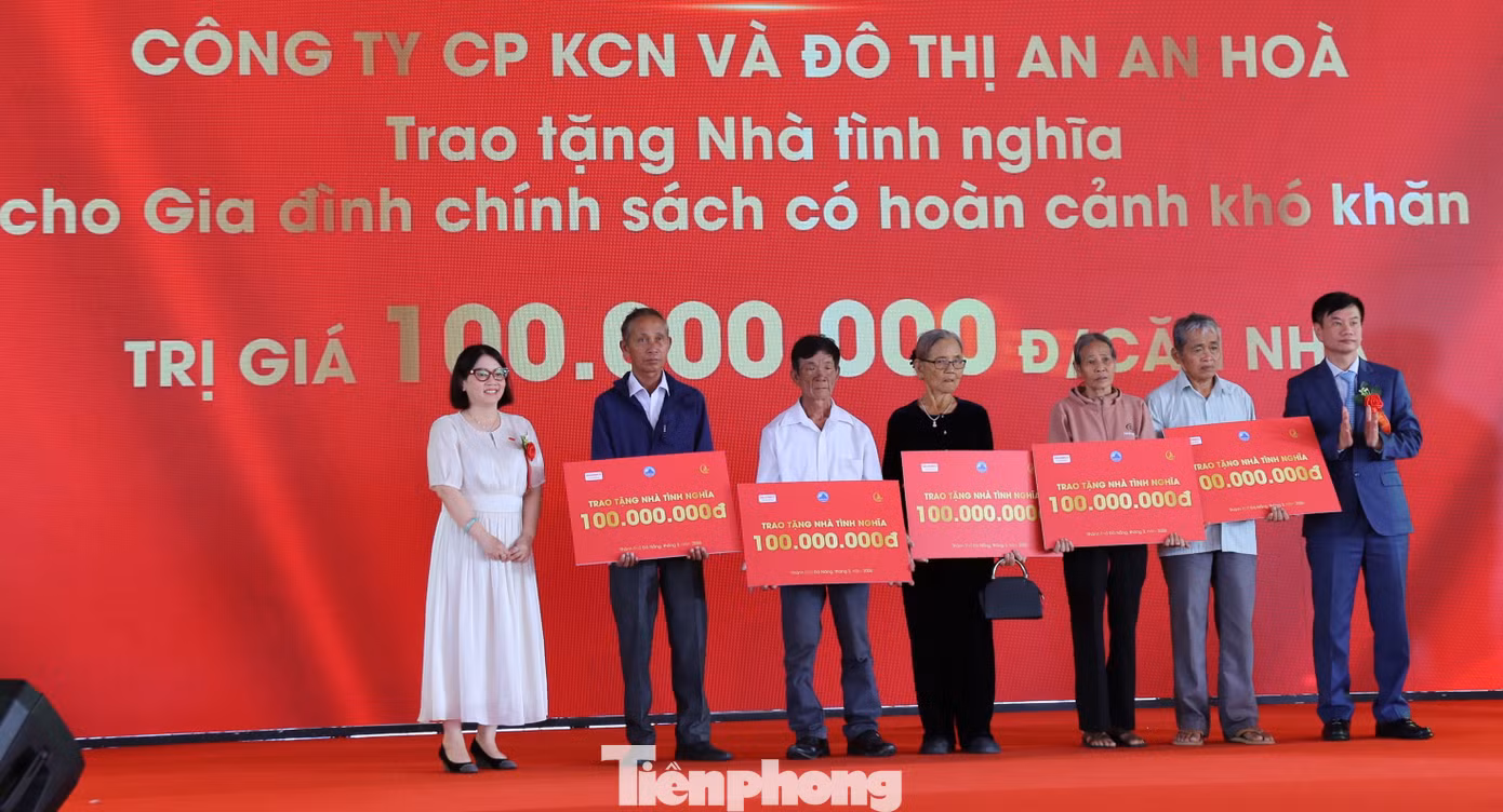 tp-tang-nha-tinh-nghia.jpg
