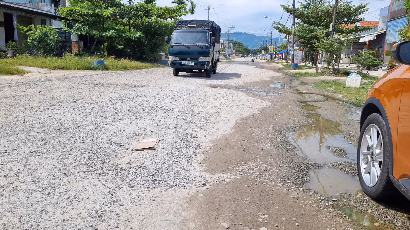a4-duong-quang-trung.jpg
