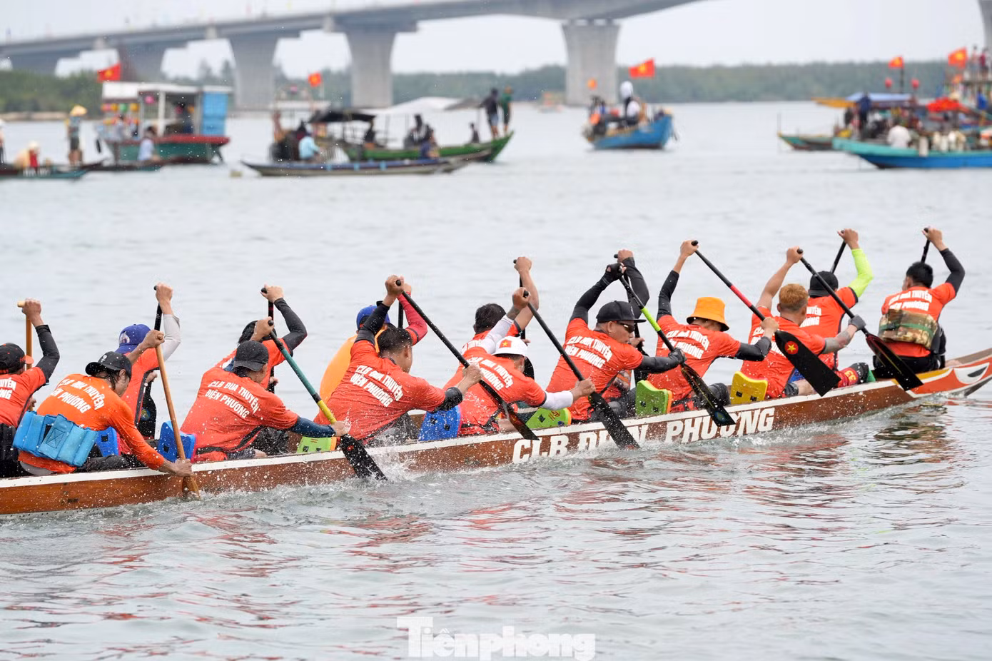 tp-dua-thuyen-duy-nghia.jpg