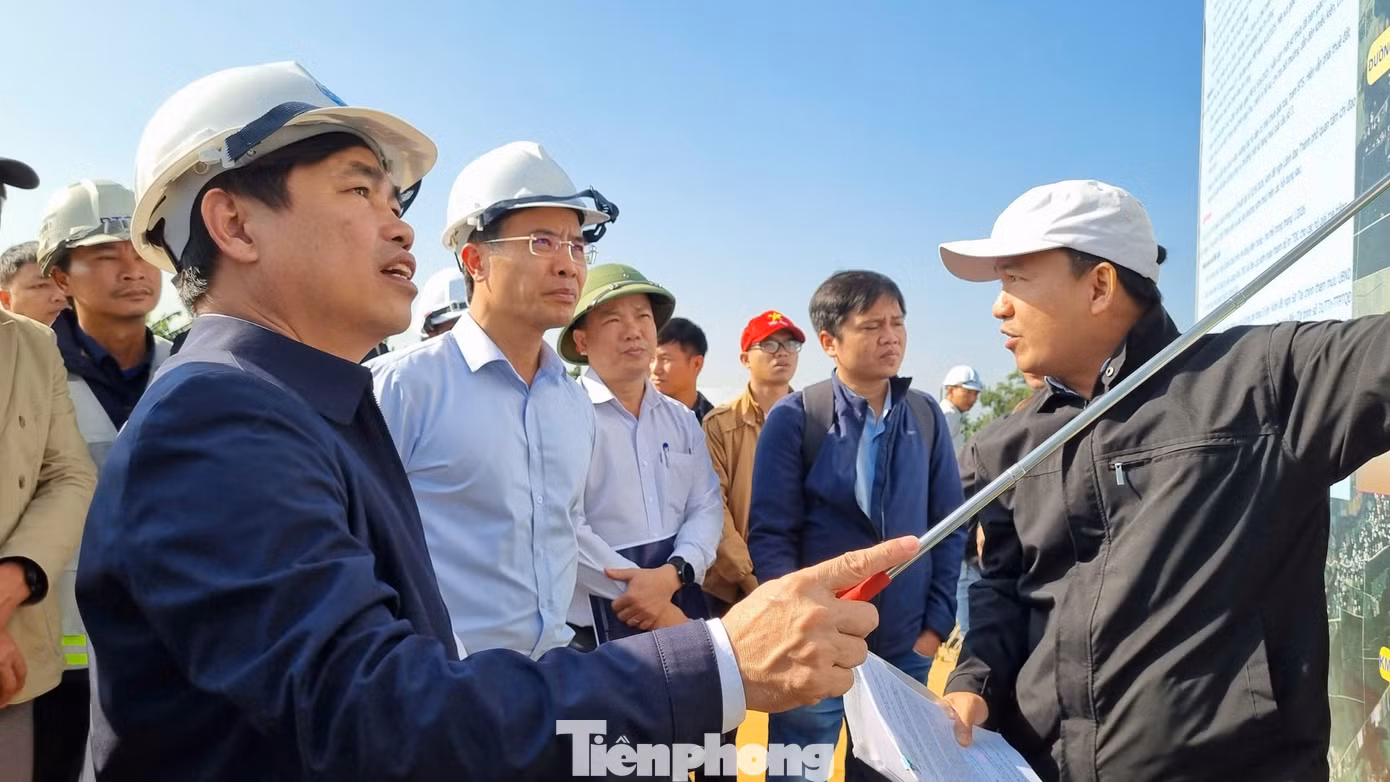 tp-chu-tich-dn-kiem-tra-du-an2.jpg