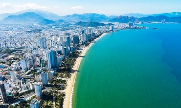 Khánh Hòa mở rộng không gian kinh tế biển, thức tỉnh tiềm năng du lịch xanh