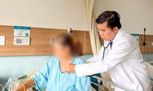 Bệnh hiếm gặp khiến nội tạng người phụ nữ chui lên lồng ngực, đè xẹp phổi