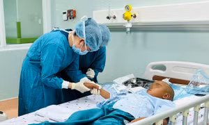 Ghép tế bào gốc tạo máu cứu trẻ bị suy tủy nặng