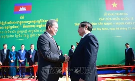 Thủ tướng và Thủ tướng Campuchia Hun Manet dự Lễ khai trương Cặp cửa khẩu quốc tế Tân Nam - Meun Chey