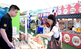 Cận cảnh khu ẩm thực ‘giá sinh viên’ tại Sóng Festival 