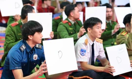 150 sinh viên Việt và quốc tế so tài ‘Rung chuông trí tuệ số’