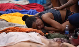 Hàng loạt thi thể xếp hàng trên phố Brazil trong chiến dịch trấn áp ma túy đẫm máu nhất lịch sử