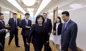 Ngoại trưởng Triều Tiên đến Trung Quốc chuyển thông điệp của Chủ tịch Kim Jong Un