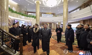 Ông Kim Jong Un cùng con gái dự khai trương loạt khách sạn trước sự kiện quan trọng