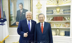 Kết quả quan trọng từ chuyến dự khai mạc Hội đồng Hoà bình về Gaza của Tổng Bí thư 