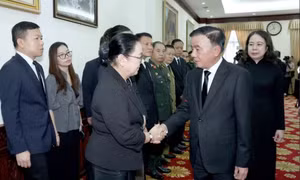 Thường trực Ban Bí thư Trần Cẩm Tú sẽ dự lễ truy điệu Chủ tịch Quốc hội Lào tại Vientiane