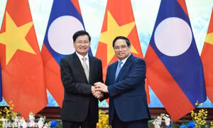 Việt - Lào tăng cường gắn kết hai nền kinh tế, thúc đẩy các dự án chiến lược