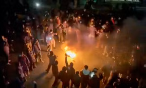 Tổng thống Trump nói Iran đề nghị đàm phán sau khi Mỹ đe dọa can thiệp biểu tình