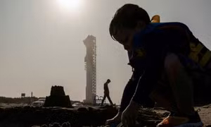 NASA nguy cơ sa lầy trong cuộc đua với Trung Quốc lên Mặt trăng