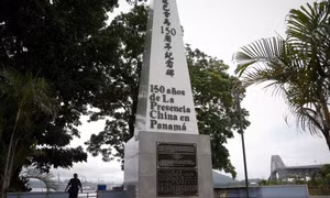 Trung Quốc nổi giận khi tượng đài người Hoa ở Panama bị phá dỡ